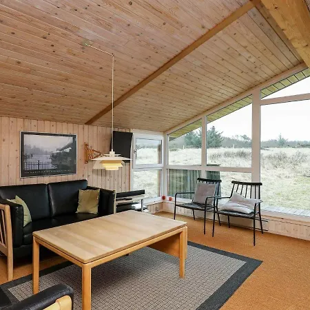 Three-bedroom Holiday In 1 Hirtshals